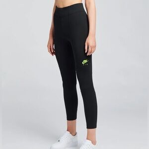 Nike Womens 7/8 Compression Leggings NWT / Medium